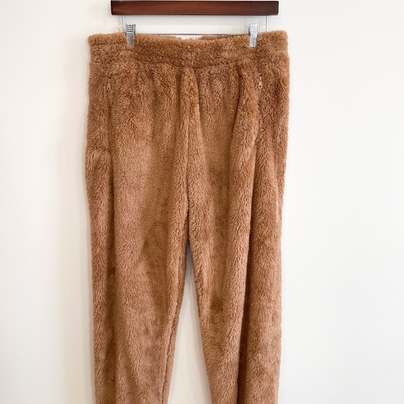 Offline by Aerie Cozy Fleece Joggers Size Large New With Tags - Picture 4 of 10